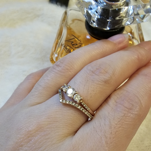 rings - Picture 5 of 7